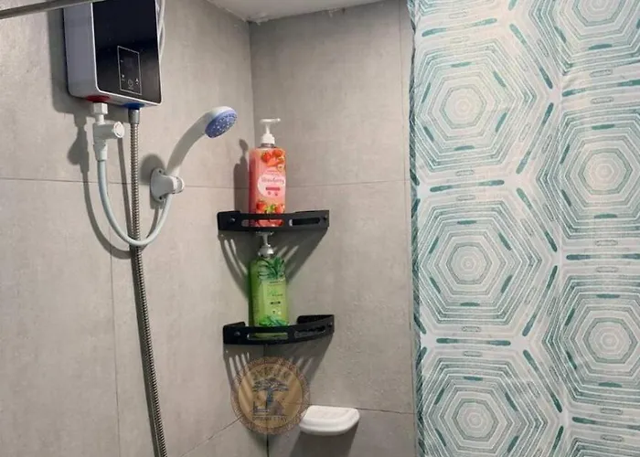 Cozy African Themed Unit In Paranaque *